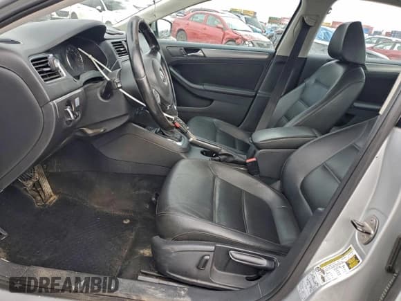 ✅ 2014 Volkswagen Jetta TDI • VIN: 3VWLL7AJ7EM418058 • Лот: 96051315. Опубликован ранее на Copart с пробегом 211 980 миль. Бесплатный доступ к архиву аукционных продаж из США и подробный отчёт об истории автомобиля на DreamBid. Изображение 7.