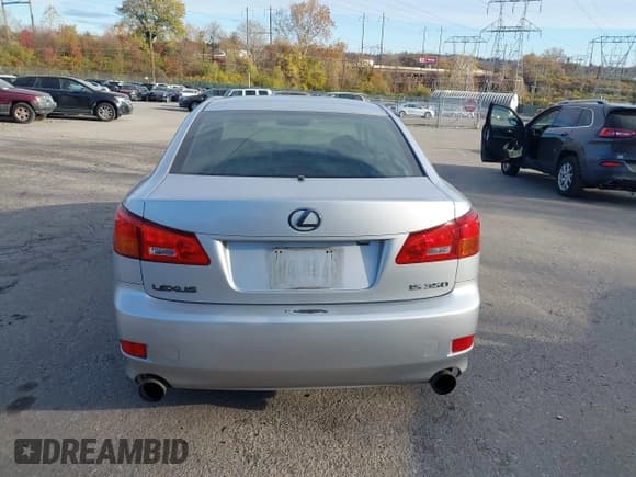 ✅ 2006 Lexus IS 350 • VIN: JTHBE262265005550 • Lot: 43665174. Listed on IAAI with 222,137 mi. Free auction sales archive from the USA and detailed vehicle history report at DreamBid. Image 16.