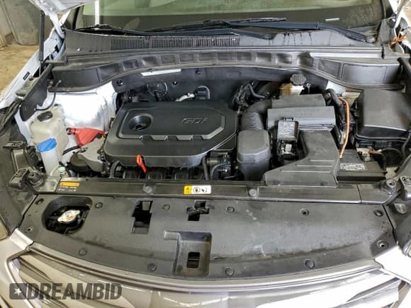 ✅ 2017 Hyundai Santa Fe 2.4L • VIN: 5NMZU3LB1HH036317 • Lot: 94480455. Listed on Copart with 106,420 mi. Free auction sales archive from the USA and detailed vehicle history report at DreamBid. Image 12.