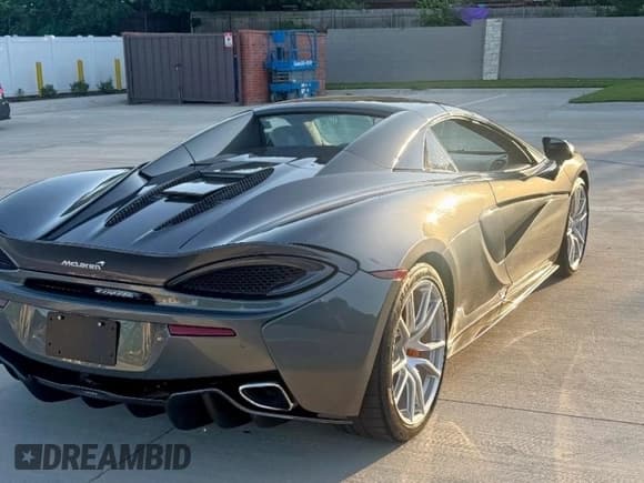 ✅ 2019 McLaren 570S • VIN: SBM13FAA2KW006251 • Lot: 65014155. Wystawiony na Copart z przebiegiem 10 553 mil. Bezpłatny archiwum sprzedaży aukcyjnych z USA i szczegółowy raport historii pojazdu na DreamBid. Zdjęcie 4.