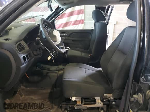 2013 Chevrolet Tahoe Commercial с VIN 1GNLC2E06DR339959, выставлен на аукционе Copart как лот 80303465 с пробегом 124 716 миль миль и Списание • Salvage title. История ставок и продаж доступна на DreamBid. Изображение 7.