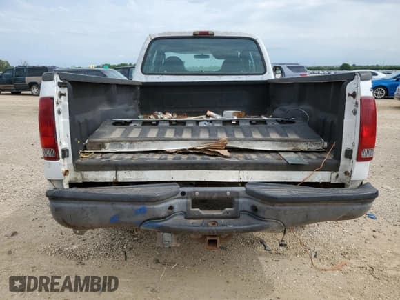 ✅ 2004 Ford F-250 XL • VIN: 3FTNX20L64MA05715 • Lot: 56373055. Listed on Copart with Not provided. Free auction sales archive from the USA and detailed vehicle history report at DreamBid. Image 6.