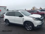 ✅ 2019 Honda Passport Touring • VIN: 5FNYF8H98KB008970 • Lot: 43715277. Listed on IAAI with 76,133 mi. Free auction sales archive from the USA and detailed vehicle history report at DreamBid. Image 14.