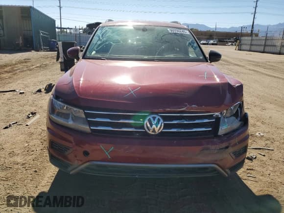 ✅ 2018 Volkswagen Tiguan SEL • VIN: 3VV3B7AX5JM040974 • Lot: 90096245. Wystawiony na Copart z przebiegiem 141 486 mil. Bezpłatny archiwum sprzedaży aukcyjnych z USA i szczegółowy raport historii pojazdu na DreamBid. Zdjęcie 5.