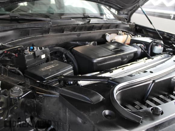 ✅ 2023 Chevrolet Suburban Premier • VIN: 1GNSCFKD6PR452020 • Lot: 90104625. Wystawiony na Copart z przebiegiem 39 600 mil. Bezpłatny archiwum sprzedaży aukcyjnych z USA i szczegółowy raport historii pojazdu na DreamBid. Zdjęcie 8.