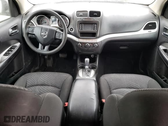 ✅ 2018 Dodge Journey SE • VIN: 3C4PDCAB6JT276790 • Lot: 53448795. Wystawiony na Copart z przebiegiem 127 754 mil. Bezpłatny archiwum sprzedaży aukcyjnych z USA i szczegółowy raport historii pojazdu na DreamBid. Zdjęcie 8.