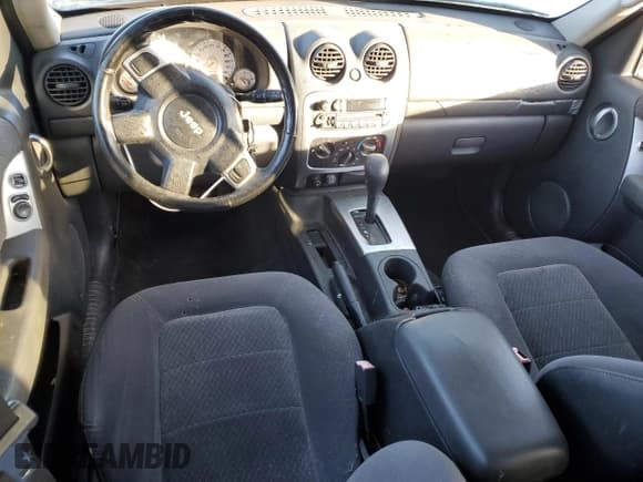 ✅ 2002 Jeep Liberty Limited • VIN: 1J4GK58KX2W336051 • Lot: 62252734. Wystawiony na Copart z przebiegiem 163 501 mil. Bezpłatny archiwum sprzedaży aukcyjnych z USA i szczegółowy raport historii pojazdu na DreamBid. Zdjęcie 8.