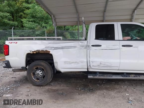 ✅ 2015 Chevrolet Silverado 2500HD LT • VIN: 1GC2KVEG5FZ103649 • Lot: 42713461. Wystawiony na IAAI z przebiegiem 166 995 mil. Bezpłatny archiwum sprzedaży aukcyjnych z USA i szczegółowy raport historii pojazdu na DreamBid. Zdjęcie 6.