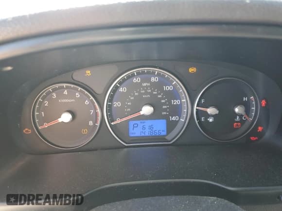 ✅ 2011 Hyundai Santa Fe Limited • VIN: 5XYZK3ABXBG081959 • Lot: 76867244. Listed on Copart with 141,866 mi. Free auction sales archive from the USA and detailed vehicle history report at DreamBid. Image 9.