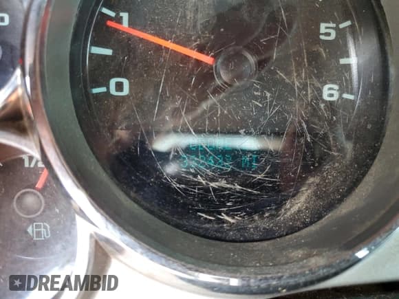 ✅ 2012 Chevrolet Silverado 2500HD Work Truck • VIN: 1GC0CVCG5CF138907 • Lot: 63101555. Wystawiony na Copart z przebiegiem 332 432 mil. Bezpłatny archiwum sprzedaży aukcyjnych z USA i szczegółowy raport historii pojazdu na DreamBid. Zdjęcie 9.