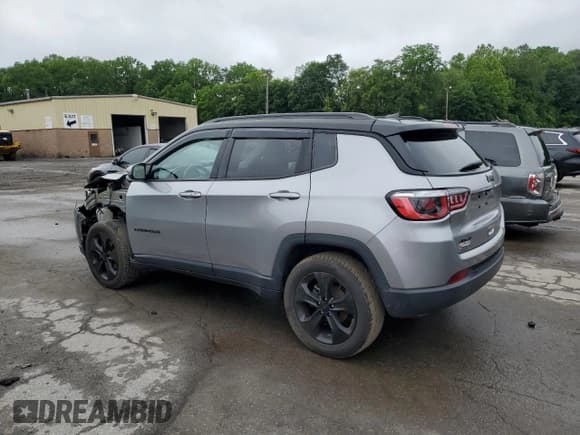 ✅ 2019 Jeep Compass Latitude • VIN: 3C4NJDBB1KT838987 • Lot: 60961525. Listed on Copart with 141,116 mi. Free auction sales archive from the USA and detailed vehicle history report at DreamBid. Image 2.