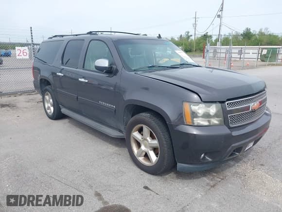 ✅ 2011 Chevrolet Suburban LT • VIN: 1GNSCJE03BR255374 • Лот: 41909327. Опубликован ранее на IAAI с пробегом 279 698 миль. Бесплатный доступ к архиву аукционных продаж из США и подробный отчёт об истории автомобиля на DreamBid. Изображение 1.