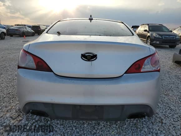 2010 Hyundai Genesis Coupe with VIN KMHHT6KD9AU004227, listed as a Copart auction lot 79709424 with 137,808 mi miles and Salvage title. Bid and sale history available at DreamBid. Image 6.
