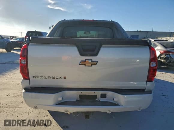 ✅ 2008 Chevrolet Avalanche 2LT • VIN: 3GNEC12J58G245447 • Лот: 95996615. Опубликован ранее на Copart с пробегом 180 017 миль. Бесплатный доступ к архиву аукционных продаж из США и подробный отчёт об истории автомобиля на DreamBid. Изображение 6.