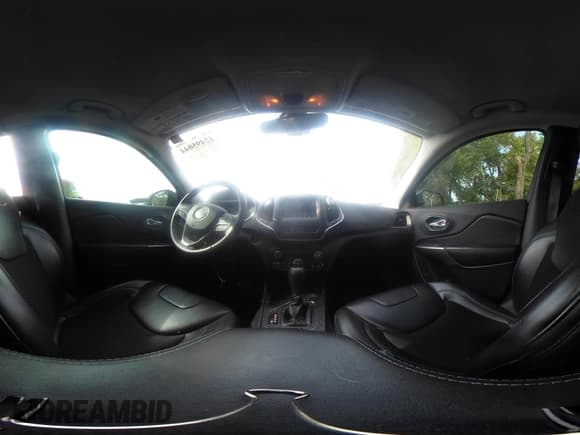 ✅ 2019 Jeep Cherokee Latitude Plus • VIN: 1C4PJLLX3KD110171 • Lot: 42495044. Wystawiony na IAAI z przebiegiem 65 625 mil. Bezpłatny archiwum sprzedaży aukcyjnych z USA i szczegółowy raport historii pojazdu na DreamBid. Zdjęcie 18.