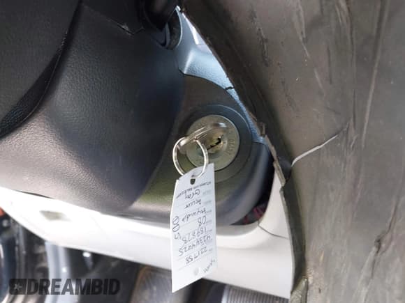 ✅ 2008 Hyundai Accent GLS • VIN: KMHCN46C18U221758 • Лот: 42344425. Опубликован ранее на IAAI с пробегом 189 878 миль. Бесплатный доступ к архиву аукционных продаж из США и подробный отчёт об истории автомобиля на DreamBid. Изображение 11.