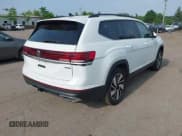 ✅ 2025 Volkswagen Atlas SE • VIN: 1V2HR2CA1SC538330 • Лот: 42539938. Опубликован ранее на IAAI с пробегом 7 904 миль. Бесплатный доступ к архиву аукционных продаж из США и подробный отчёт об истории автомобиля на DreamBid. Изображение 4.