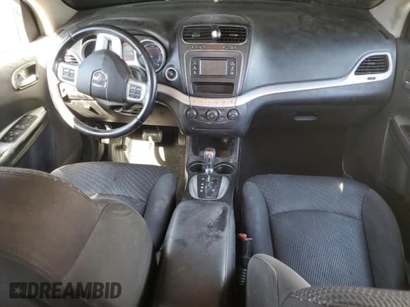 ✅ 2016 Dodge Journey SE • VIN: 3C4PDCAB8GT245579 • Lot: 81729615. Wystawiony na Copart z przebiegiem 138 533 mil. Bezpłatny archiwum sprzedaży aukcyjnych z USA i szczegółowy raport historii pojazdu na DreamBid. Zdjęcie 8.