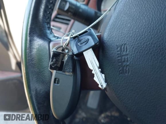 ✅ 2006 Nissan Murano S • VIN: JN8AZ08T56W420288 • Lot: 41297686. Wystawiony na IAAI z przebiegiem 173 826 mil. Bezpłatny archiwum sprzedaży aukcyjnych z USA i szczegółowy raport historii pojazdu na DreamBid. Zdjęcie 11.