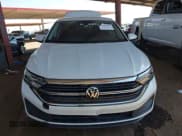 ✅ 2023 Volkswagen Jetta SE • VIN: 3VWEM7BU6PM043099 • Лот: 42905447. Опубликован ранее на IAAI с пробегом 31 501 миль. Бесплатный доступ к архиву аукционных продаж из США и подробный отчёт об истории автомобиля на DreamBid. Изображение 12.