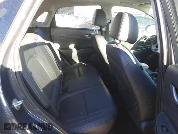 ✅ 2019 Hyundai Kona Limited • VIN: KM8K3CA57KU223428 • Лот: 70858833. Опубликован ранее на Copart с пробегом Не указан. Бесплатный доступ к архиву аукционных продаж из США и подробный отчёт об истории автомобиля на DreamBid. Изображение 10.