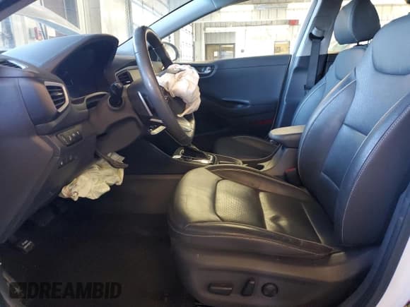 ✅ 2019 Hyundai Ioniq Limited • VIN: KMHC05LC5KU155523 • Lot: 88932875. Wystawiony na Copart z przebiegiem 71 599 mil. Bezpłatny archiwum sprzedaży aukcyjnych z USA i szczegółowy raport historii pojazdu na DreamBid. Zdjęcie 7.