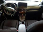 ✅ 2022 Hyundai Kona N Line • VIN: KM8K33A34NU868881 • Лот: 63098053. Опубликован ранее на Copart с пробегом 27 340 миль. Бесплатный доступ к архиву аукционных продаж из США и подробный отчёт об истории автомобиля на DreamBid. Изображение 8.