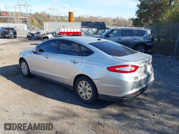 ✅ 2013 Ford Fusion S • VIN: 3FA6P0G72DR229154 • Lot: 43710854. Listed on IAAI with 166,962 mi. Free auction sales archive from the USA and detailed vehicle history report at DreamBid. Image 3.