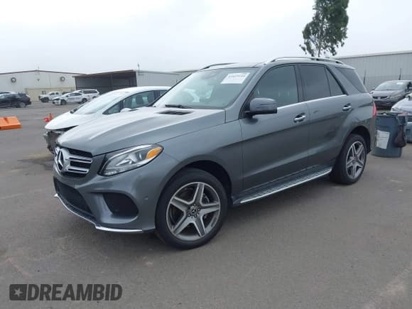 ✅ 2018 Mercedes-Benz GLE 350 • VIN: 4JGDA5JB8JB040498 • Lot: 43423144. Wystawiony na IAAI z przebiegiem 50 572 mil. Bezpłatny archiwum sprzedaży aukcyjnych z USA i szczegółowy raport historii pojazdu na DreamBid. Zdjęcie 17.
