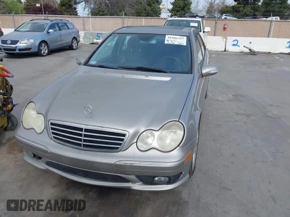 ✅ 2005 Mercedes-Benz C 230 Kompressor • VIN: WDBRF40J15F688423 • Lot: 41906317. Wystawiony na IAAI z przebiegiem 151 261 mil. Bezpłatny archiwum sprzedaży aukcyjnych z USA i szczegółowy raport historii pojazdu na DreamBid. Zdjęcie 6.