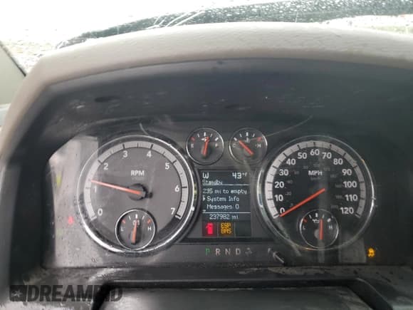 ✅ 2009 Dodge 1500 Laramie • VIN: 1D3HV13T29S706525 • Lot: 55626885. Wystawiony na Copart z przebiegiem 237 982 mil. Bezpłatny archiwum sprzedaży aukcyjnych z USA i szczegółowy raport historii pojazdu na DreamBid. Zdjęcie 9.