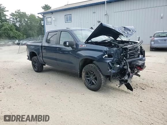 ✅ 2022 Chevrolet Silverado 1500 LT Trail Boss • VIN: 3GCUDFED3NG613754 • Lot: 63392535. Wystawiony na Copart z przebiegiem 28 408 mil. Bezpłatny archiwum sprzedaży aukcyjnych z USA i szczegółowy raport historii pojazdu na DreamBid. Zdjęcie 13.