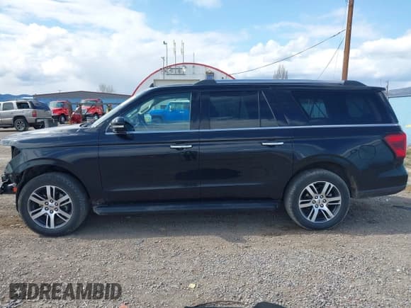 ✅ 2024 Ford Expedition Max Limited • VIN: 1FMJK2A81REA41067 • Lot: 42083414. Listed on IAAI with 39,383 mi. Free auction sales archive from the USA and detailed vehicle history report at DreamBid. Image 15.