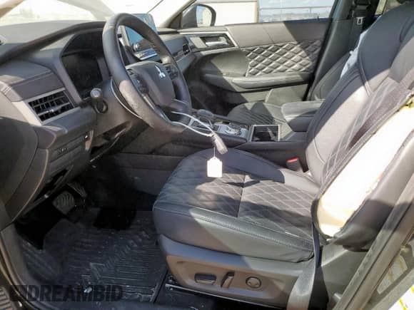 2024 Mitsubishi Outlander SEL with VIN JA4J3WA8XRZ053603, listed as a Copart auction lot 83758295 with 24,901 mi miles and Salvage title. Bid and sale history available at DreamBid. Image 7.