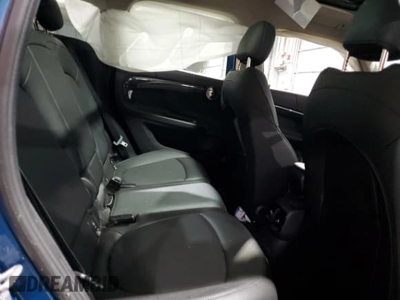 ✅ 2019 MINI Countryman Cooper S • VIN: WMZYT5C58K3J87925 • Lot: 88105915. Wystawiony na Copart z przebiegiem 84 983 mil. Bezpłatny archiwum sprzedaży aukcyjnych z USA i szczegółowy raport historii pojazdu na DreamBid. Zdjęcie 10.