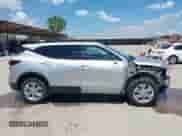 2021 Chevrolet Blazer LT z VIN 3GNKBCR47MS577835, wystawiony jako IAAI lot #42222310 z przebiegiem 26 030 mil mil oraz . Historia ofert i sprzedaży dostępna na DreamBid. Obrazek 14.