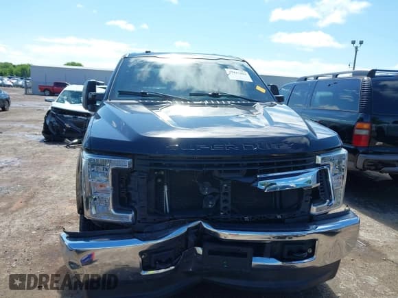 ✅ 2019 Ford F-250 XL • VIN: 1FT7W2B62KEG47046 • Lot: 42417804. Listed on IAAI with 74,875 mi. Free auction sales archive from the USA and detailed vehicle history report at DreamBid. Image 12.