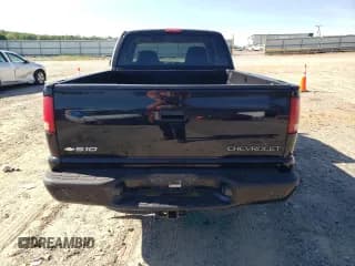 ✅ 2003 Chevrolet S-10 LS • VIN: 1GCDT19X838139717 • Лот: 55943865. Опубликован ранее на Copart с пробегом 143 371 миль. Бесплатный доступ к архиву аукционных продаж из США и подробный отчёт об истории автомобиля на DreamBid. Изображение 6.