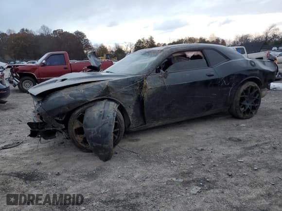 ✅ 2018 Dodge Challenger SXT Plus • VIN: 2C3CDZAG5JH259148 • Лот: 92038875. Опубликован ранее на Copart с пробегом 137 268 миль. Бесплатный доступ к архиву аукционных продаж из США и подробный отчёт об истории автомобиля на DreamBid. Изображение 1.
