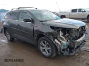 ✅ 2015 Toyota Highlander XLE • VIN: 5TDJKRFHXFS193795 • Lot: 43571322. Wystawiony na IAAI z przebiegiem 170 200 mil. Bezpłatny archiwum sprzedaży aukcyjnych z USA i szczegółowy raport historii pojazdu na DreamBid. Zdjęcie 1.