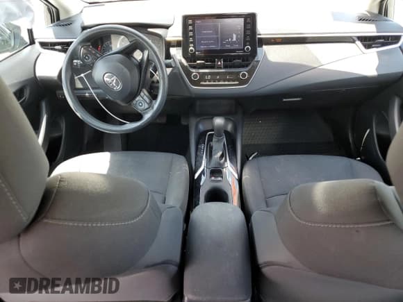 ✅ 2022 Toyota Corolla LE • VIN: 5YFEPMAE2NP332392 • Лот: 70555905. Опубликован ранее на Copart с пробегом 74 697 миль. Бесплатный доступ к архиву аукционных продаж из США и подробный отчёт об истории автомобиля на DreamBid. Изображение 8.