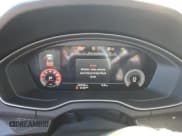 ✅ 2023 Audi SQ5 Sportback Premium Plus • VIN: WA124AFYXP2106254 • Лот: 79646994. Опубликован ранее на Copart с пробегом 22 345 миль. Бесплатный доступ к архиву аукционных продаж из США и подробный отчёт об истории автомобиля на DreamBid. Изображение 9.