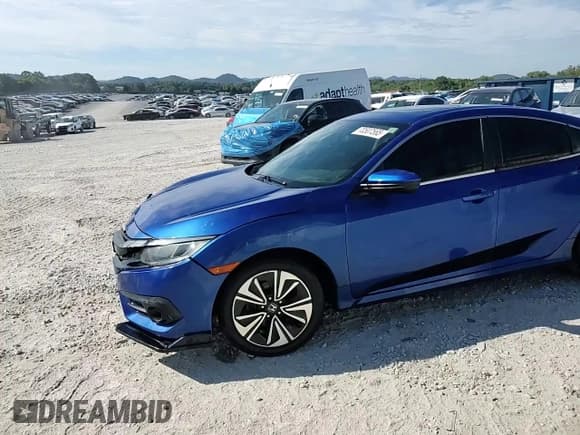 ✅ 2018 Honda Civic EX-T • VIN: 2HGFC1E31JH646656 • Lot: 70507565. Listed on Copart with 66,320 mi. Free auction sales archive from the USA and detailed vehicle history report at DreamBid. Image 13.