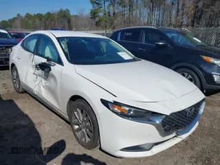 ✅ 2020 Mazda 3 • VIN: 3MZBPABL6LM135161 • Лот: 41637138. Опубликован ранее на IAAI с пробегом 136 700 миль. Бесплатный доступ к архиву аукционных продаж из США и подробный отчёт об истории автомобиля на DreamBid. Изображение 1.