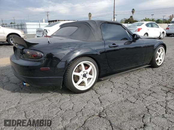 ✅ 2008 Mazda MX-5 Miata Grand Touring • VIN: JM1NC25F680143097 • Лот: 92710345. Опубликован ранее на Copart с пробегом 111 776 миль. Бесплатный доступ к архиву аукционных продаж из США и подробный отчёт об истории автомобиля на DreamBid. Изображение 3.