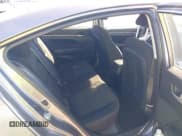 ✅ 2018 Hyundai Elantra SE • VIN: 5NPD74LF8JH353661 • Lot: 43485420. Wystawiony na IAAI z przebiegiem 126 124 mil. Bezpłatny archiwum sprzedaży aukcyjnych z USA i szczegółowy raport historii pojazdu na DreamBid. Zdjęcie 8.