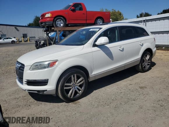 ✅ 2008 Audi Q7 Premium • VIN: WA1BV74L18D016780 • Lot: 70465544. Listed on Copart with 186,904 mi. Free auction sales archive from the USA and detailed vehicle history report at DreamBid. Image 1.