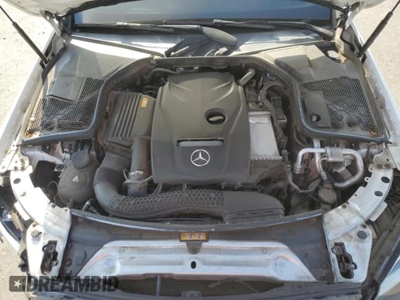 ✅ 2018 Mercedes-Benz C 300 • VIN: 55SWF4JB7JU267735 • Lot: 71234395. Wystawiony na Copart z przebiegiem 88 815 mil. Bezpłatny archiwum sprzedaży aukcyjnych z USA i szczegółowy raport historii pojazdu na DreamBid. Zdjęcie 11.