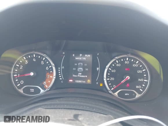 ✅ 2017 Jeep Renegade Latitude • VIN: ZACCJABB0HPG26653 • Lot: 43349795. Listed on IAAI with 102,901 mi. Free auction sales archive from the USA and detailed vehicle history report at DreamBid. Image 7.