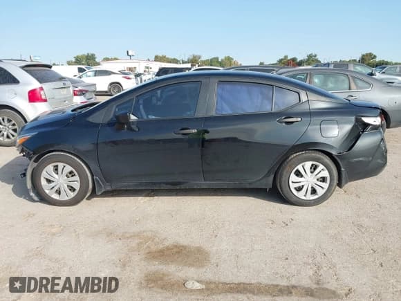 ✅ 2020 Nissan Versa S • VIN: 3N1CN8DV4LL814939 • Lot: 43514920. Listed on IAAI with 49,011 mi. Free auction sales archive from the USA and detailed vehicle history report at DreamBid. Image 14.
